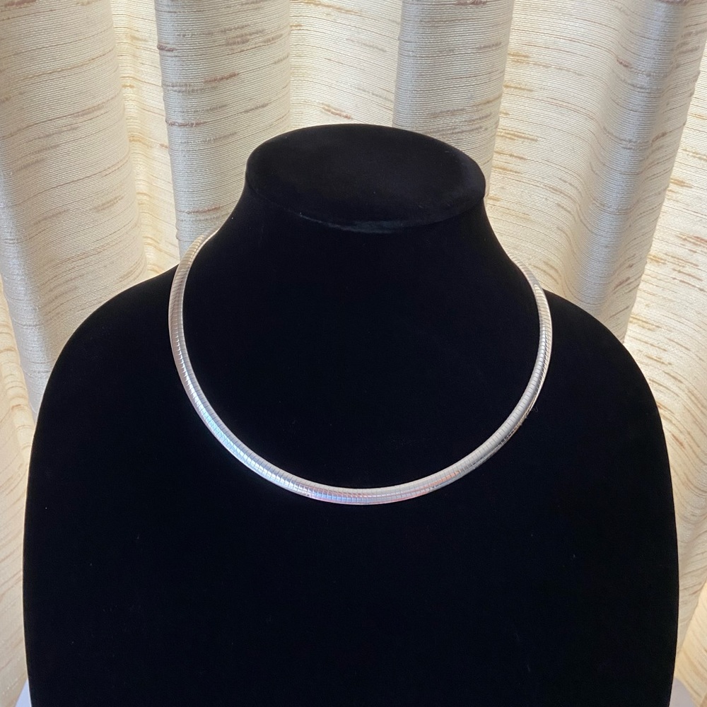 Milor Omega Necklace